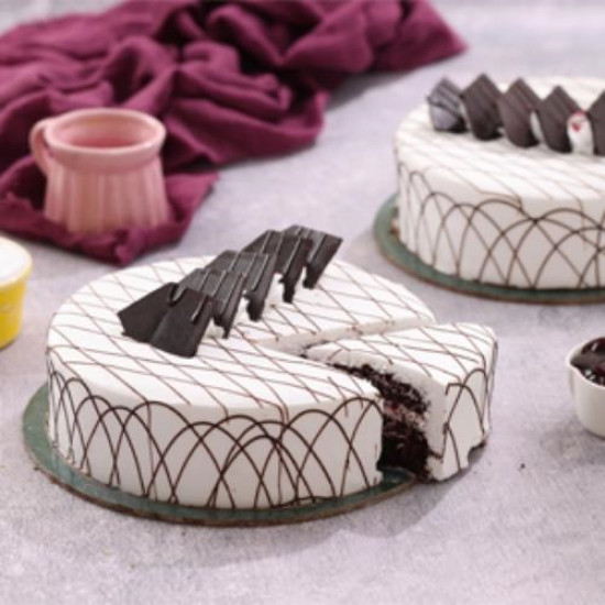 2lbs Black Forest Cake from Hobnob 2lbs Black Forest Cake from Hobnob